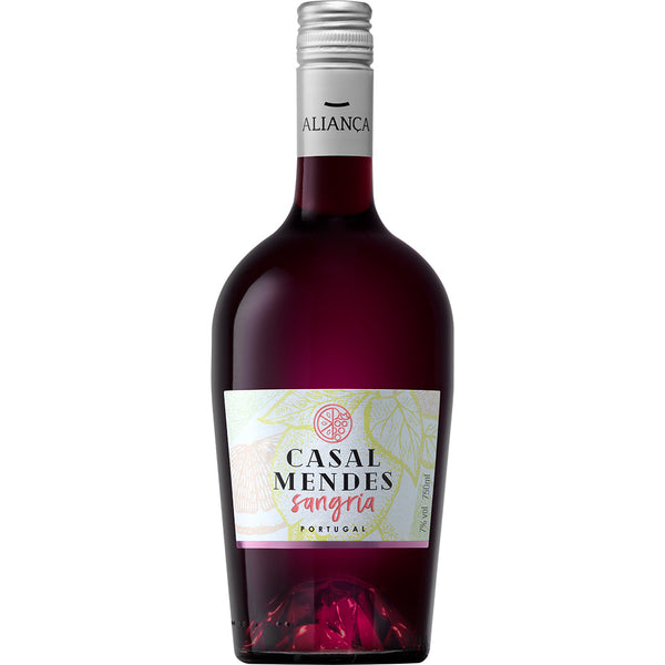 Casal Mendes Sangría Tinta, una bebida refrescante a base de vino tinto, botella de 750 ml.